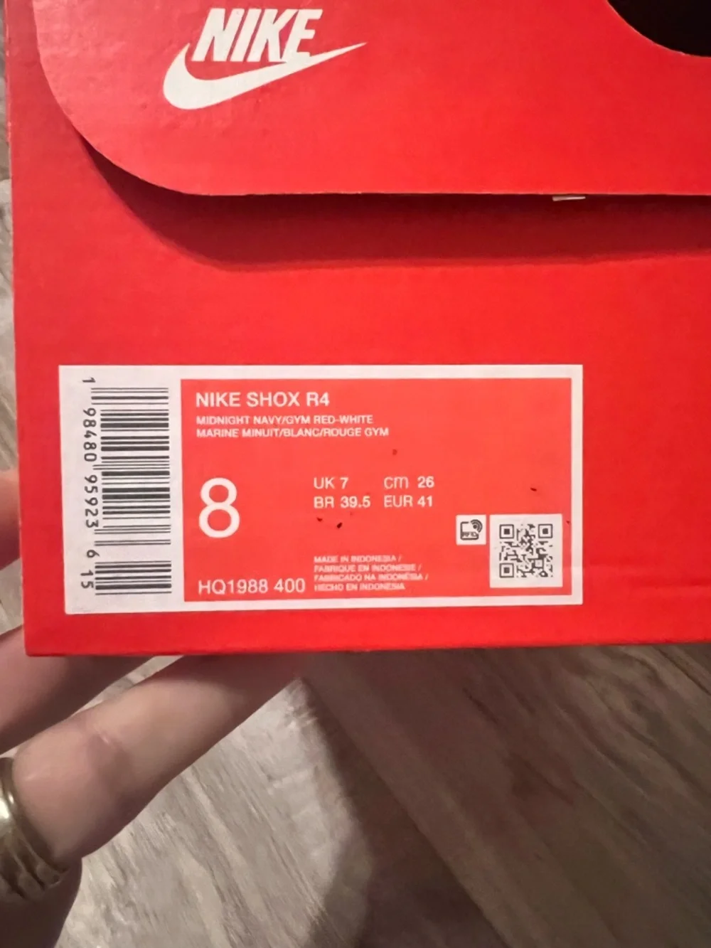 Nike Red and White Shox R4 Box Label - Picture 3 of 3
